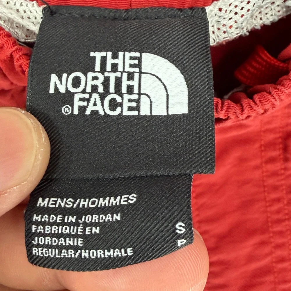 The North Face Mens Class V Belted Shorts Red Nylon Hiking Water Small